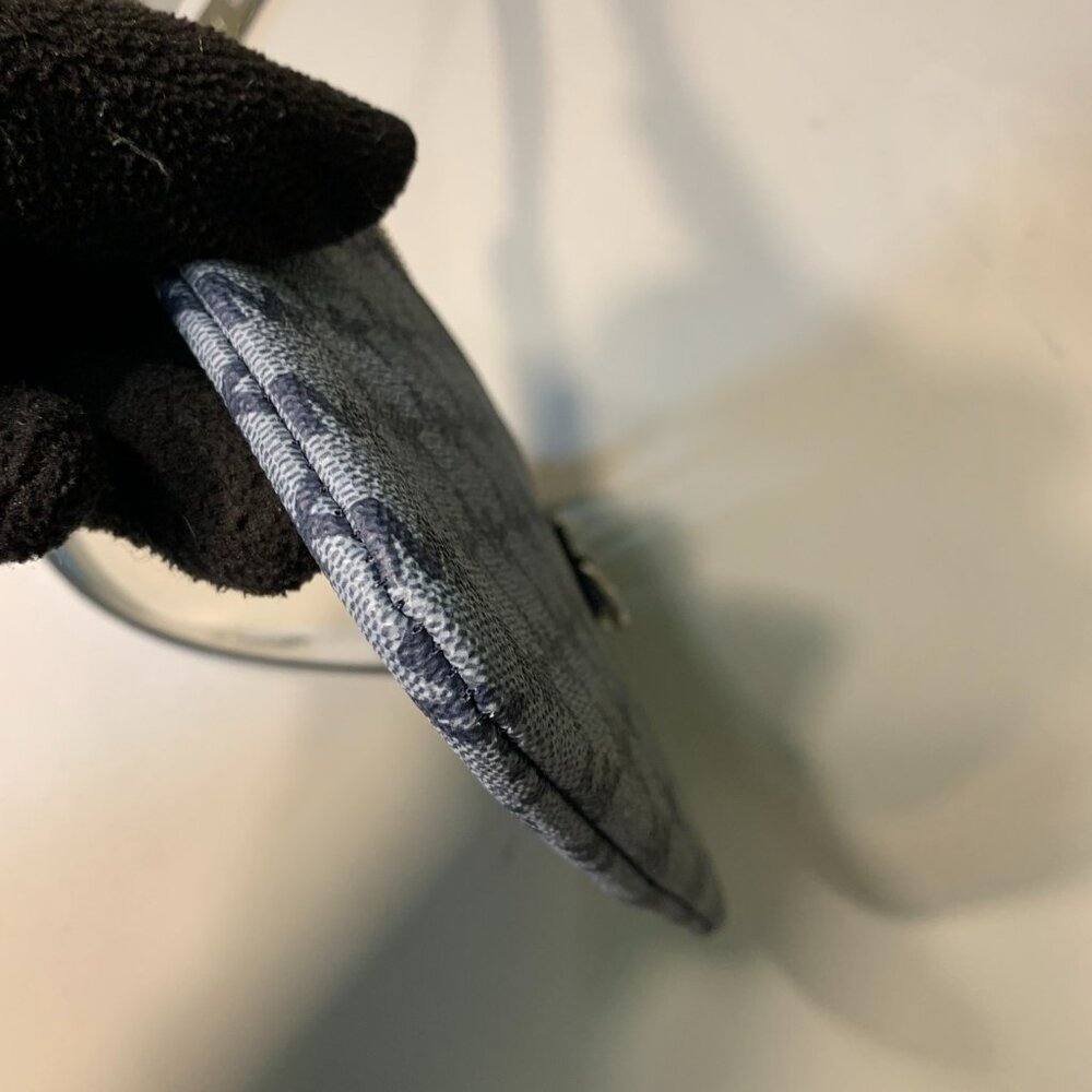 Michael Kors Gray monogram Crossbody/Belt Bag EUC - Picture 7 of 8